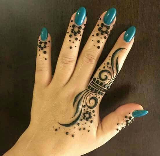  Finger tattoo mehndi design