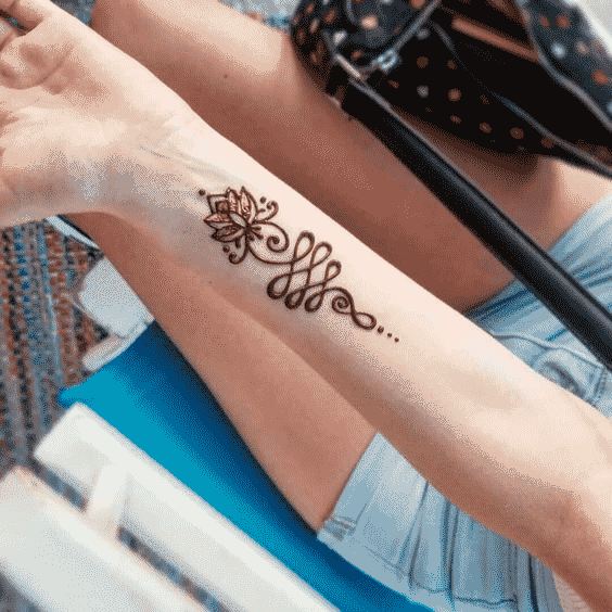 Small henna tattoo design